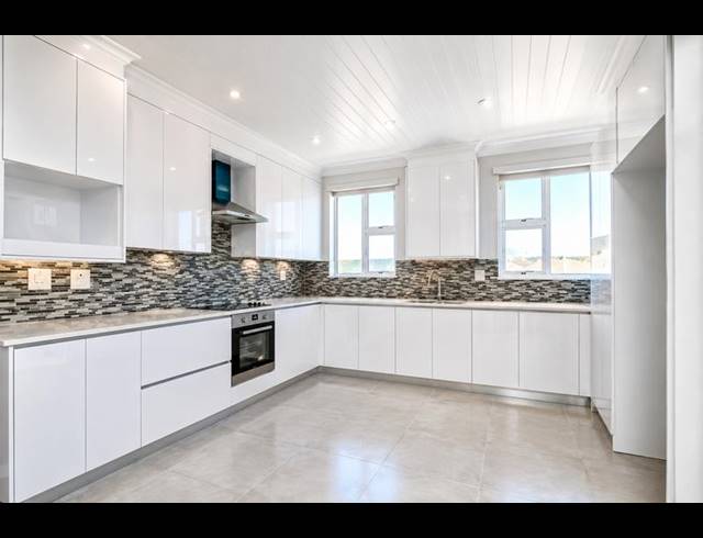 3 BEDROOM HOUSE FOR SALE IN PORT OWEN